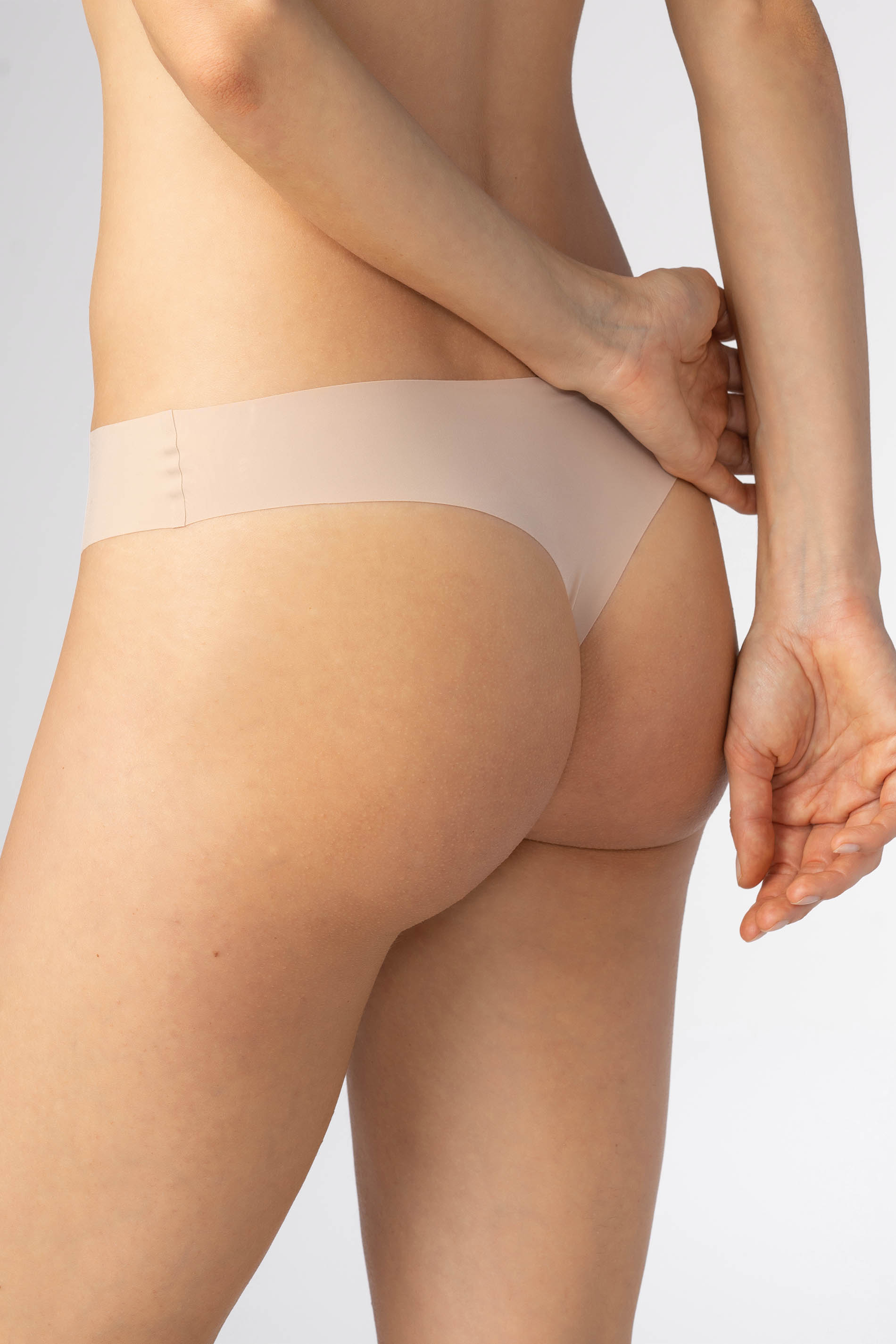 String Cream Tan Soft Second Me Rear View | mey®