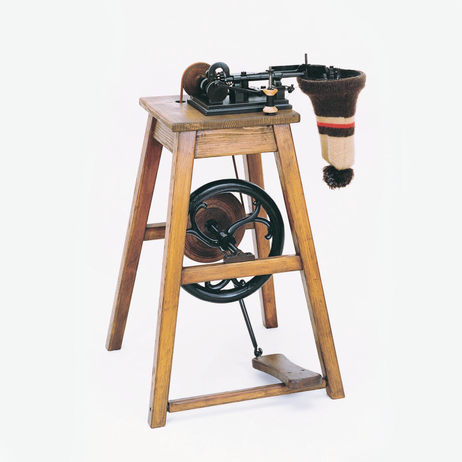 Balthasar Krems sewing machine, reconstruction | mey®