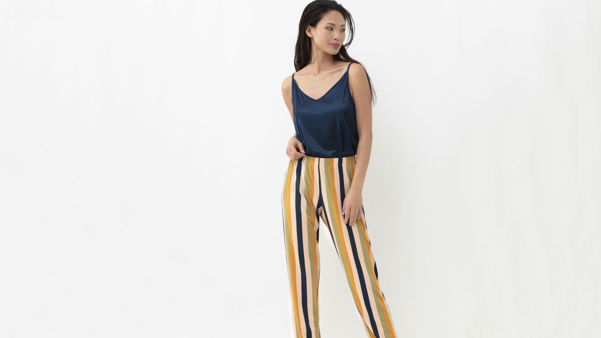 Stylish and comfortable: homewear trousers | mey®